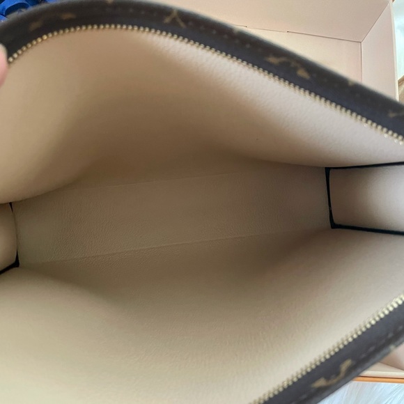 Sold - Picture 4 of 6